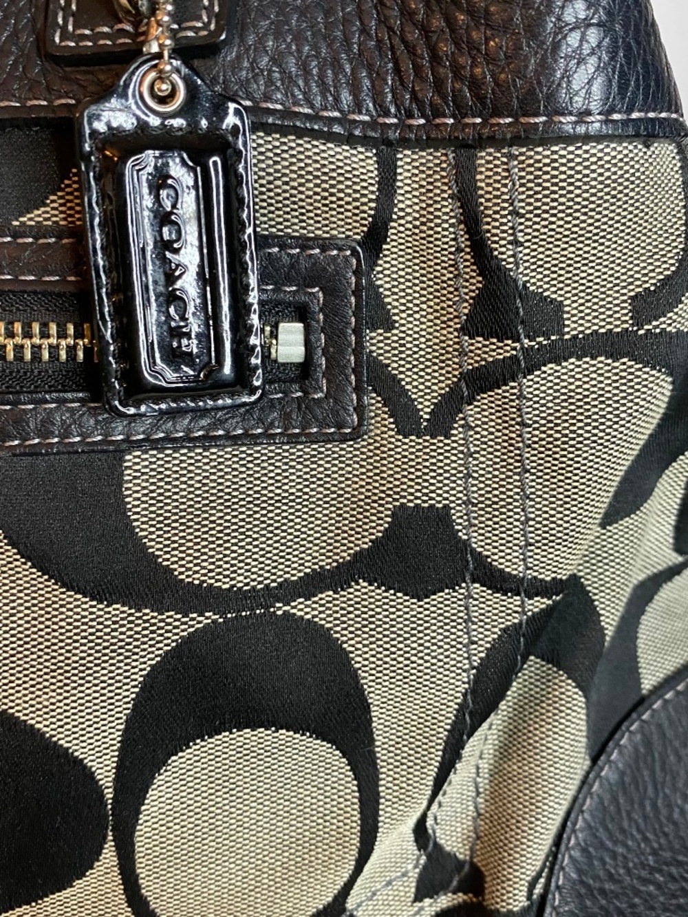 Vintage Coach Logo Black & Gray Satchel - Picture 3 of 8